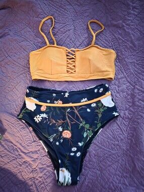 CUPSHE Mustard Ribbed Lace-Up Bikini Top & Navy Floral High-Waist Bottoms